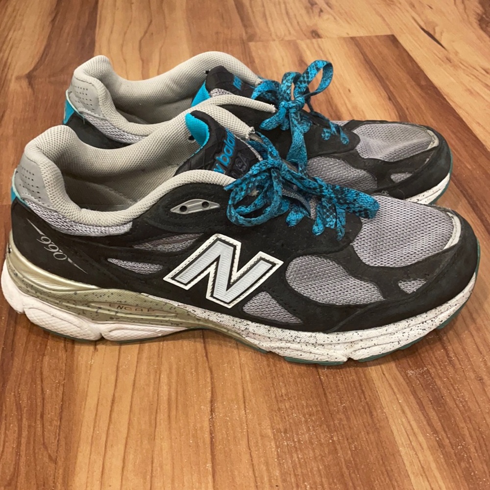 New Balance 990